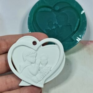 Stampo in silicone Comunione Bimbo cuore con eucarestia per creazioni in resina e gesso