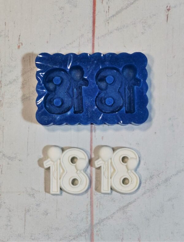 Stampo in silicone Numero 18 con palloncini per creazioni in resina, fimo e gesso - immagine 2