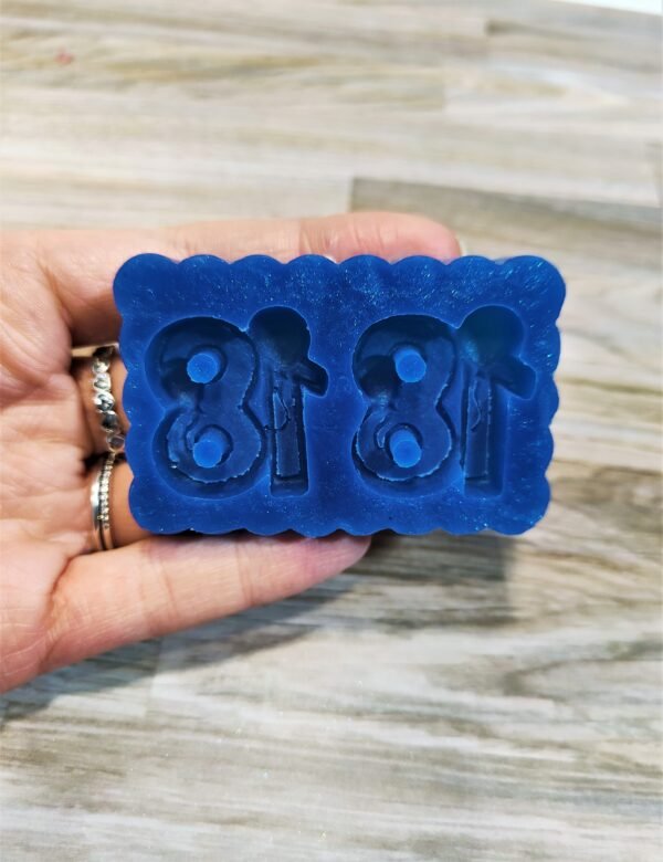 Stampo in silicone Numero 18 con palloncini per creazioni in resina, fimo e gesso - immagine 11