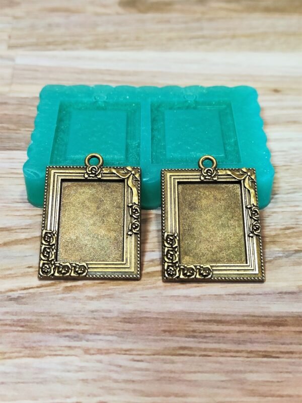 Stampo in silicone Cornice con rose piccola per creazioni in resina, fimo e gesso