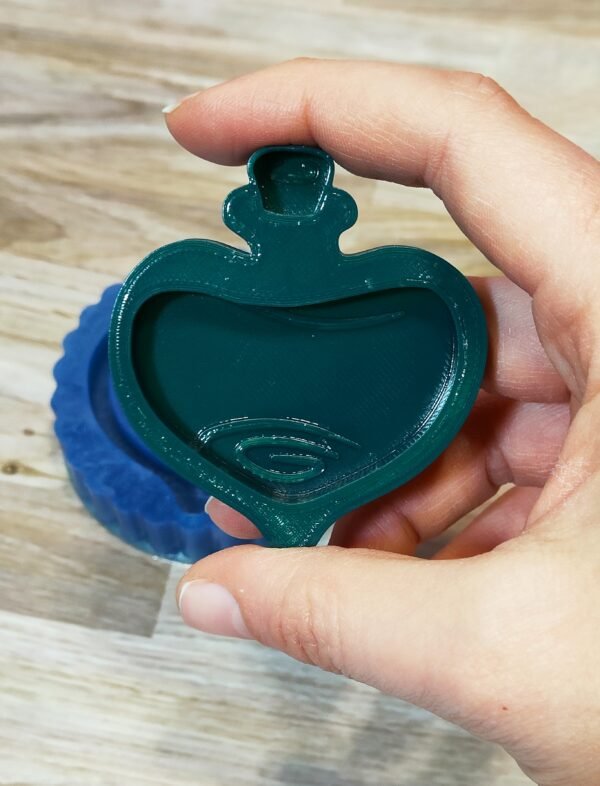 Stampo in silicone Pozione Cuore Shaker per creazioni in resina e fimo - immagine 2