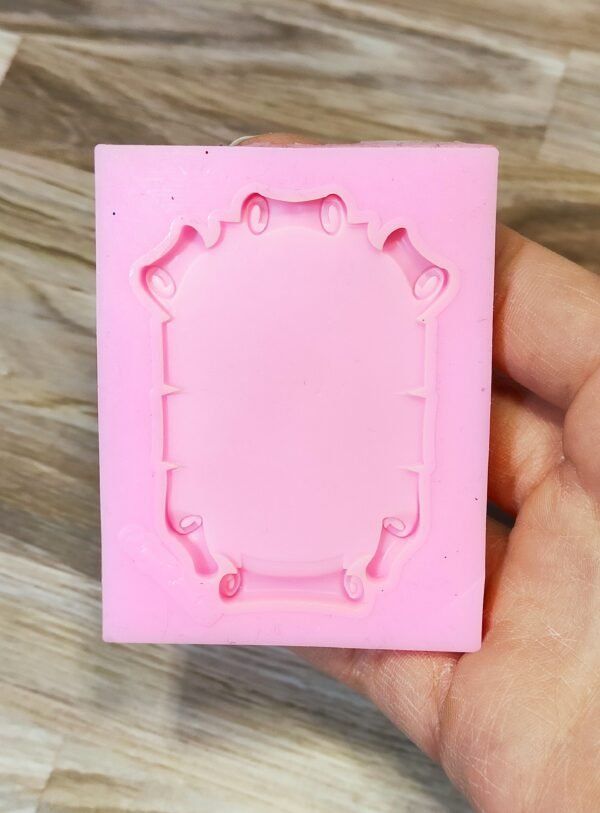 Stampo Pergamena in silicone per creazioni in resina, fimo e gesso - immagine 2