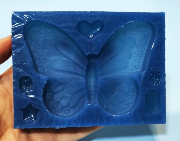 Stampo in silicone Farfalla Grande 11x8 CM per creazioni in resina, gesso e fimo - immagine 7