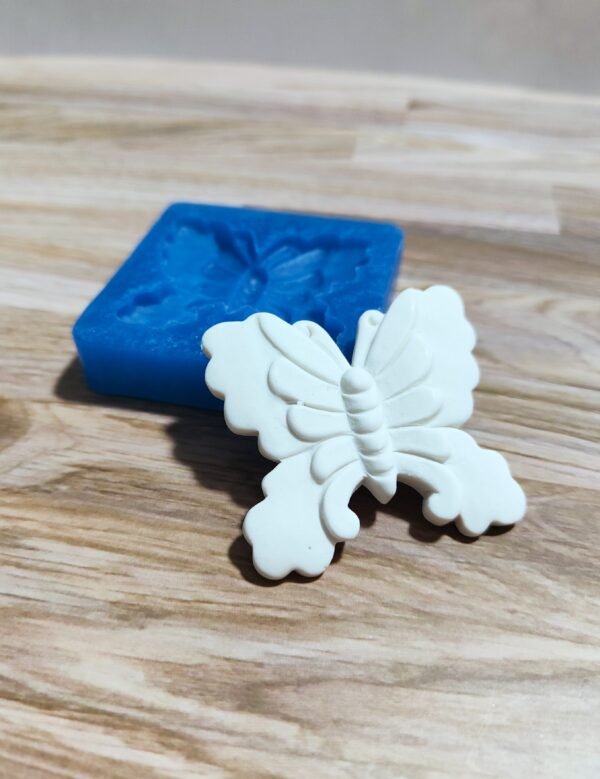 Stampo in silicone Farfalla 5 cm per creazioni in resina, gesso e fimo
