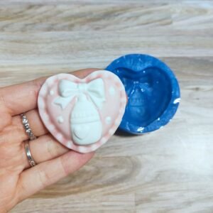 Stampo in silicone Cuore con Biberon e Fiocco per creazioni in resina, gesso e paste polimeriche