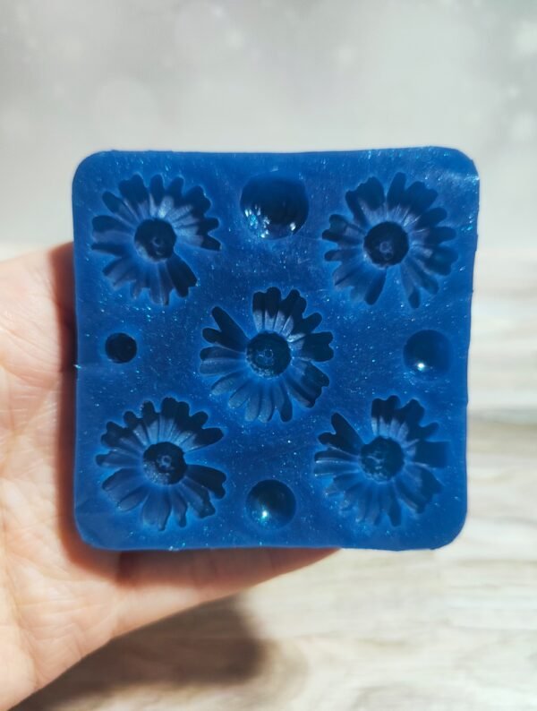 Stampo in silicone Fiori Margherita per creazioni in resina e fimo 5pz - immagine 7