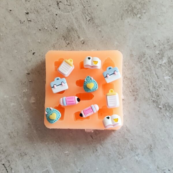 Stampo in silicone Scuola back to school, matite, libri, cartella, zaino per creazioni in resina e fimo - immagine 2