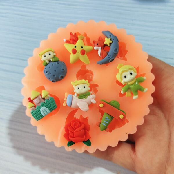 Stampo in silicone Piccolo Principe 8 pz per creazioni in resina e fimo - immagine 2
