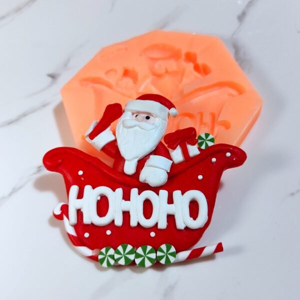 Stampo Babbo Natale su Slitta in silicone per creazioni in resina, fimo e gesso - immagine 3