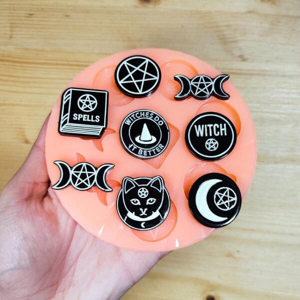 Stampo in silicone simboli esoterici Wicca 8pz per creazioni in resina e paste polimeriche - immagine 4