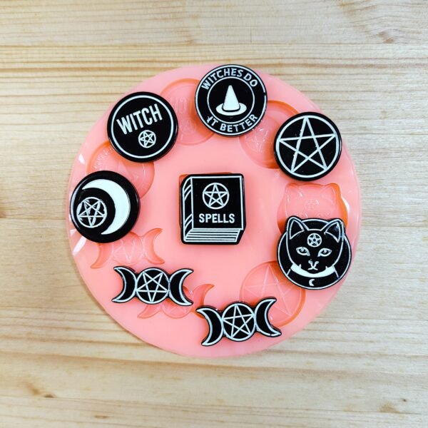 Stampo in silicone simboli esoterici Wicca 8pz per creazioni in resina e paste polimeriche - immagine 6