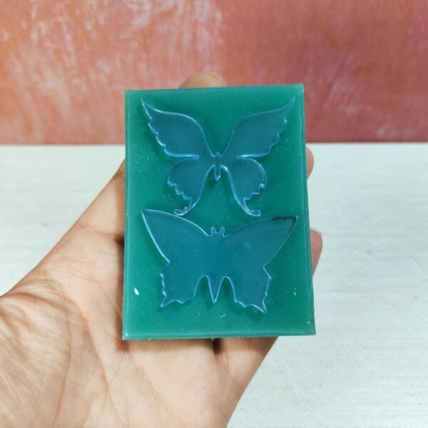 Stampo in silicone Farfalle 2pz per creazioni in resina e fimo - immagine 3