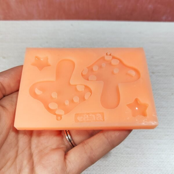 Stampo in silicone Fungo per creazioni in resina e fimo - immagine 4