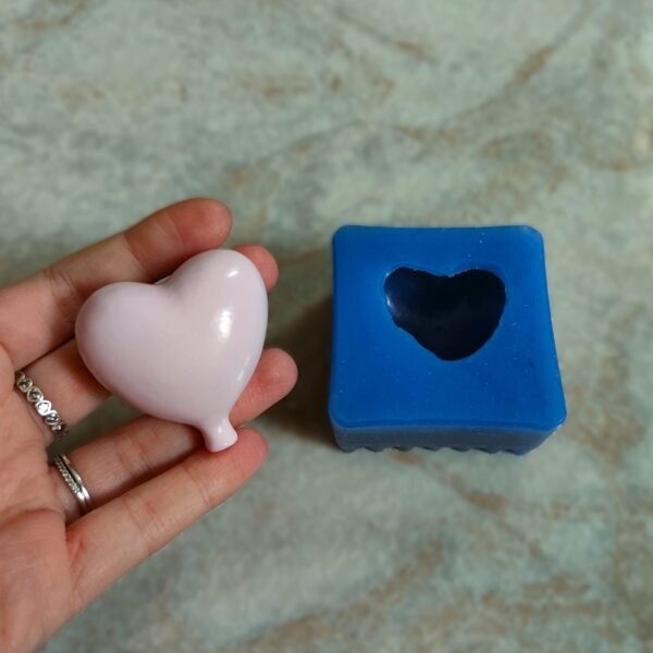 Stampo Palloncino Cuore in silicone 5 cm per creazioni in resina, gesso e paste polimeriche