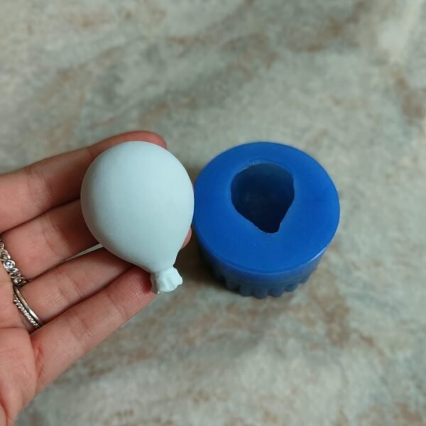 Stampo Palloncino 4x5 cm in silicone per creazioni in resina, gesso, cera e paste polimeriche