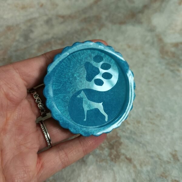 Stampo Zampa Cane Yin Yang 5,5 cm in silicone per creazioni in resina, gesso, sapone, cera e paste polimeriche - immagine 3