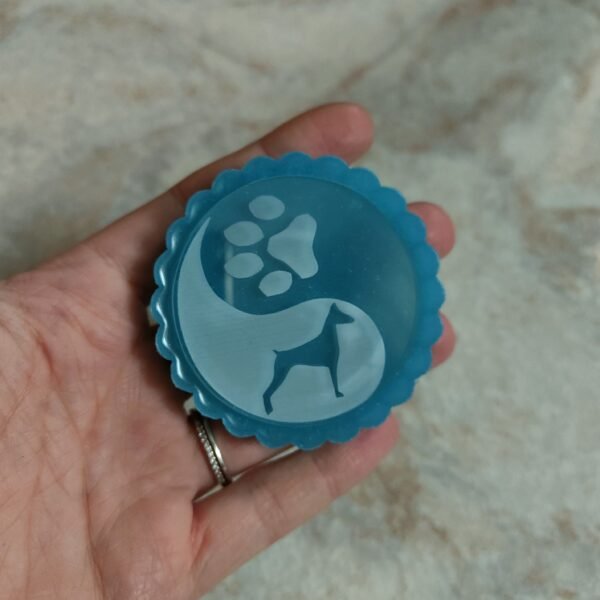 Stampo Zampa Cane Yin Yang 5,5 cm in silicone per creazioni in resina, gesso, sapone, cera e paste polimeriche - immagine 7