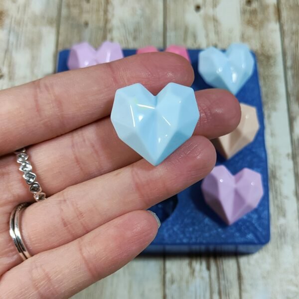 Stampo Cuori Sfaccettati 3D 9pz 3CM in silicone per creazioni in resina, gesso, sapone, cera e paste polimeriche - immagine 7