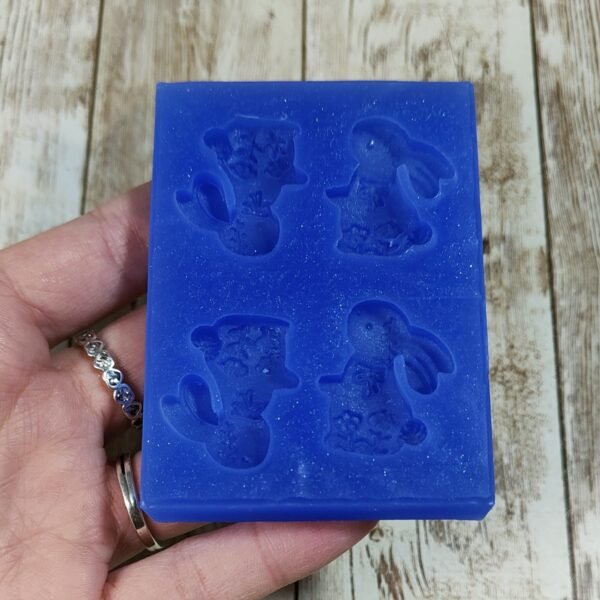 Stampo Conigli 4pz 3CM in silicone per creazioni in resina, gesso, paste polimeriche, cera e sapone - immagine 8