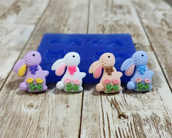 Stampo Conigli 4pz 3CM in silicone per creazioni in resina, gesso, paste polimeriche, cera e sapone - immagine 10