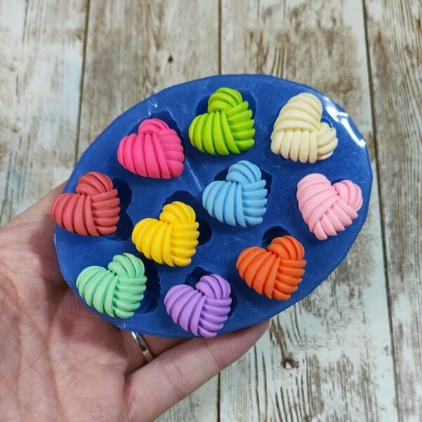 Stampo Cuori Gomitolo 10pz 2CM in silicone per creazioni in resina, gesso, sapone, cera e paste polimeriche