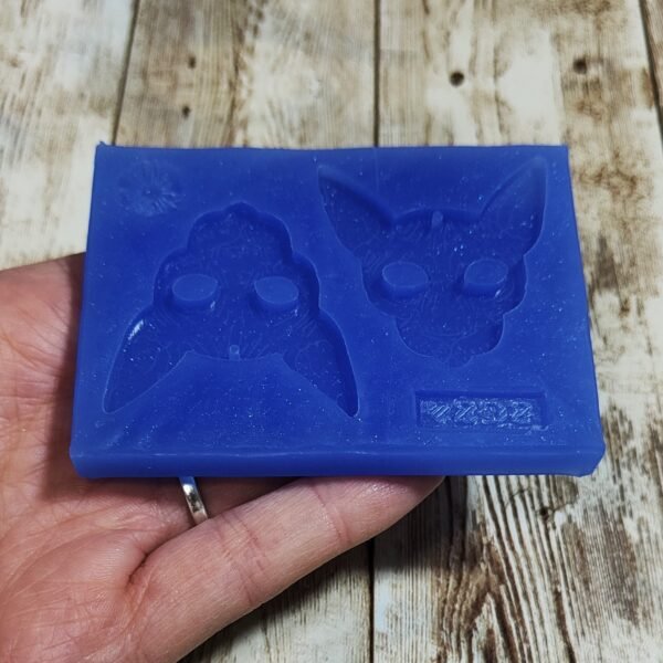 Stampo Gatto Sfinge 5cm 2pz in silicone per creazioni in resina, gesso, sapone, cera e paste polimeriche - immagine 3
