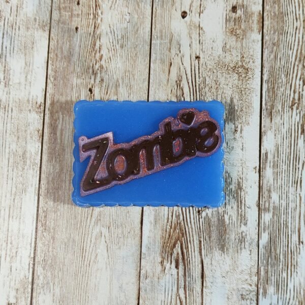 Stampo Zombie scritta in silicone 3x8cm per creazioni in resina, gesso, sapone, cera e paste polimeriche - immagine 3