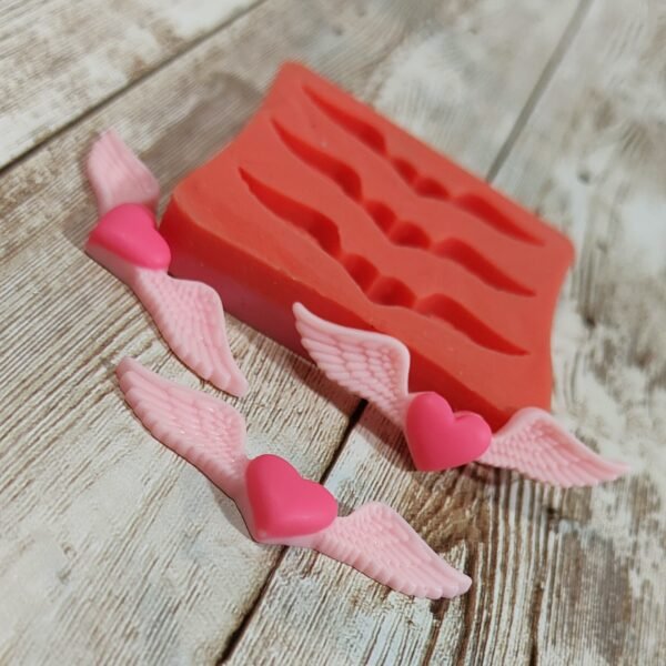 Stampo Ali con cuore 5cm 3pz in silicone per creazioni in resina, gesso, sapone, cera e paste polimeriche - immagine 10
