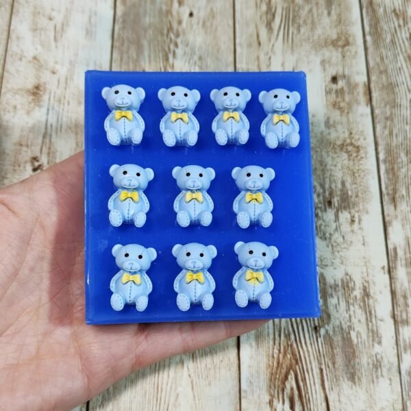 Stampo Orsetti 10pz 2cm in silicone per creazioni in resina, gesso, sapone, cera e paste polimeriche - immagine 4