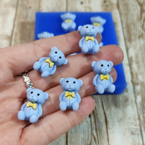 Stampo Orsetti 10pz 2cm in silicone per creazioni in resina, gesso, sapone, cera e paste polimeriche