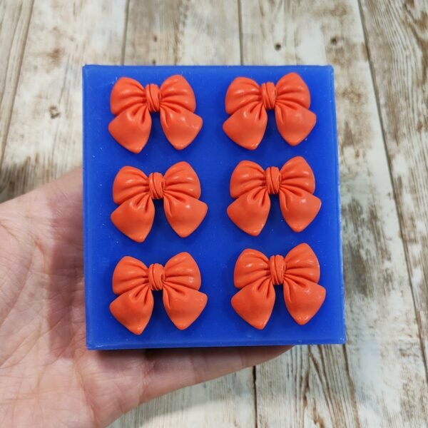 Stampo Fiocchi 6pz 3cm in silicone per creazioni in resina, gesso, paste polimeriche, sapone e cera - immagine 3