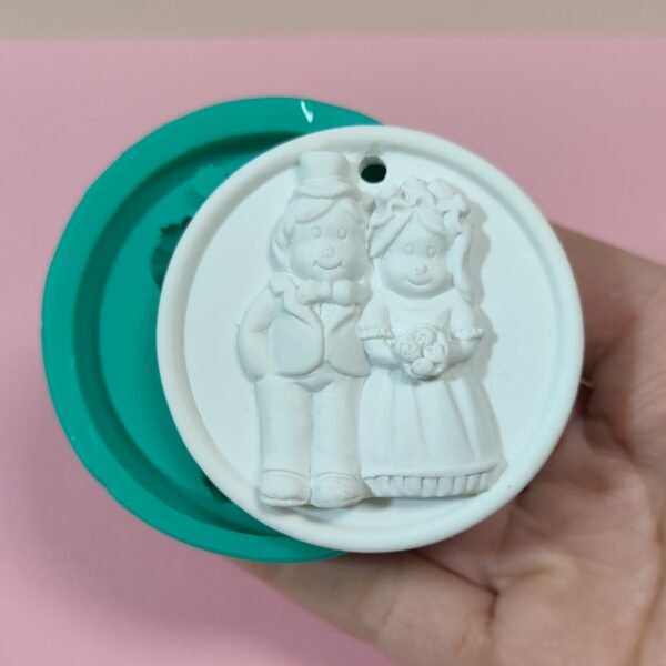 Stampo Coppia Di Sposi medaglione in silicone per creazioni in resina, gesso, cera, sapone e paste polimeriche