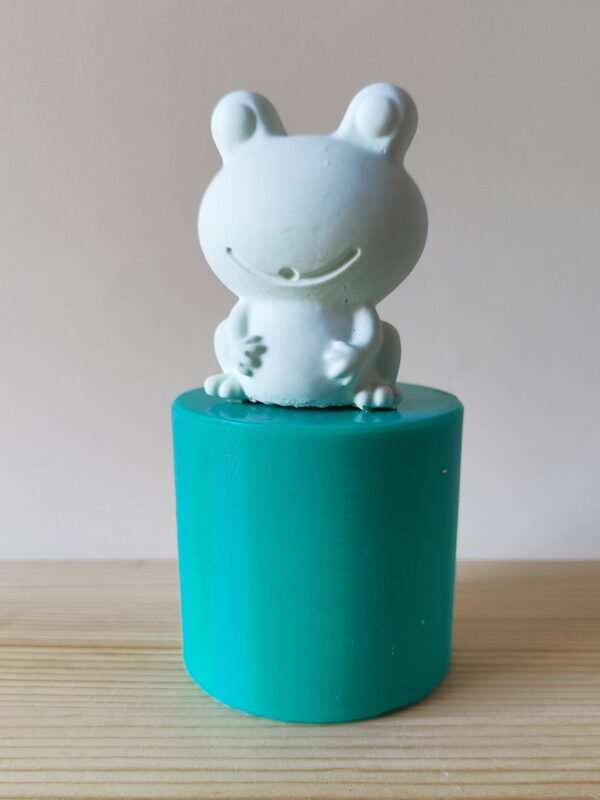 Stampo Ranocchia 3D 7cm in silicone per creazioni in resina, gesso, sapone, cera e candele - immagine 3