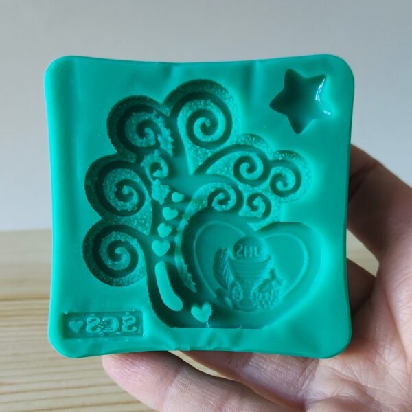 Stampo Albero della vita Comunione in silicone per creazioni in resina, gesso, sapone, paste polimeriche e cera - immagine 9