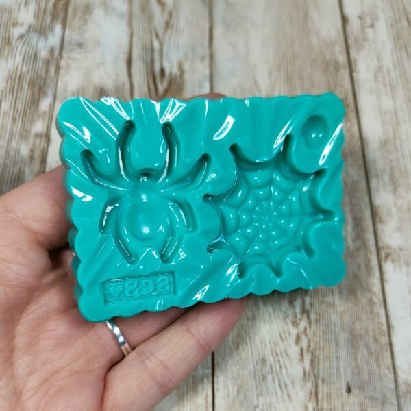 Stampo Ragno e Ragnatela in silicone 3 cm per creazioni in resina, gesso, paste polimeriche, sapone e cera - immagine 5