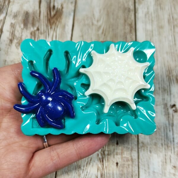 Stampo Ragno e Ragnatela in silicone 3 cm per creazioni in resina, gesso, paste polimeriche, sapone e cera - immagine 8