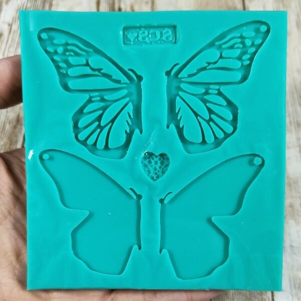 Stampo Farfalla Speculare in silicone 5cm 4pz per creazioni in resina, gesso, paste polimeriche, sapone e cera