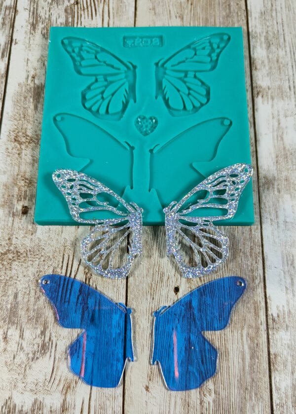 Stampo Farfalla Speculare in silicone 5cm 4pz per creazioni in resina, gesso, paste polimeriche, sapone e cera - immagine 12