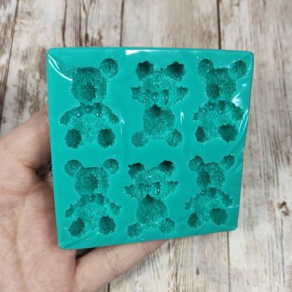 Stampo Orsetti con Fiocco 3 CM 6pz in silicone per creazioni in resina, paste polimeriche, gesso, sapone e cera - immagine 8