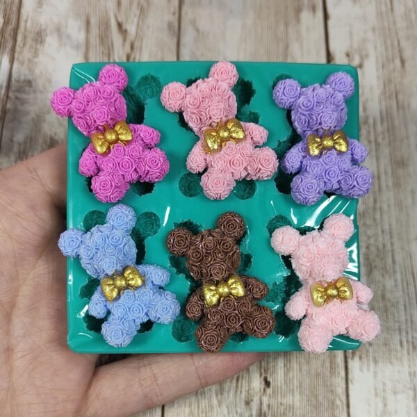 Stampo Orsetti con Fiocco 3 CM 6pz in silicone per creazioni in resina, paste polimeriche, gesso, sapone e cera - immagine 10