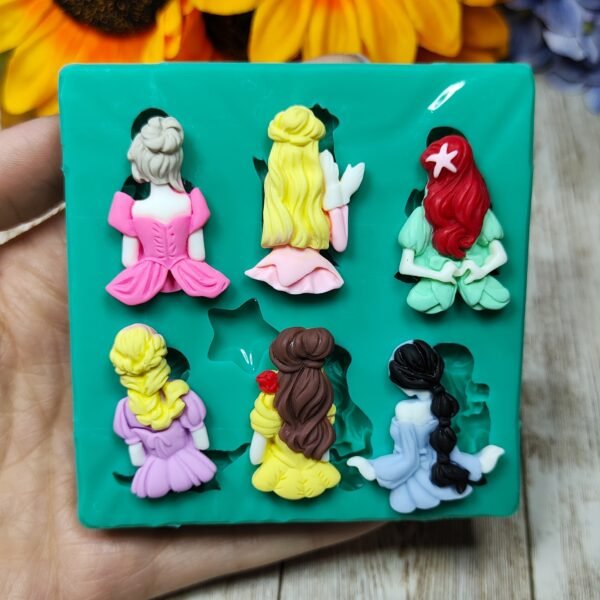 Stampo Principesse 3CM in silicone per creazioni in resina, gesso, paste polimeriche, sapone e cera