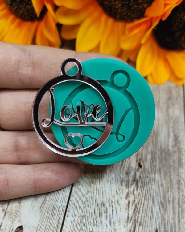 Stampo Love scritta 3cm in silicone per creazioni in resina, gesso, sapone, cera e paste polimeriche