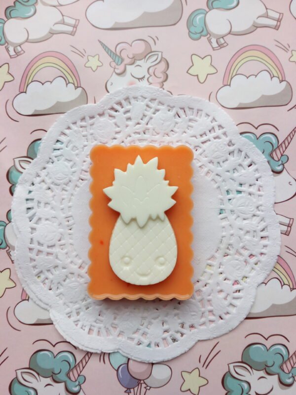 Stampo in silicone ANANAS kawaii grande per creazioni in resina, fimo, gesso - immagine 5