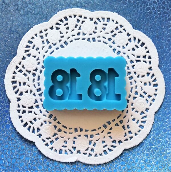 Stampo in silicone numero 18 per creazioni in resina, fimo e gesso - immagine 2