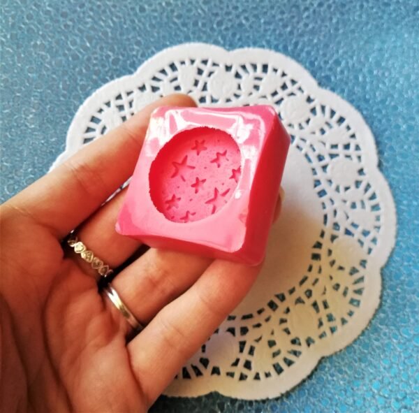 Stampo in silicone Biscotto Pan di Stelle per creazioni in resina e fimo (ciondolo modellato a mano) - immagine 6