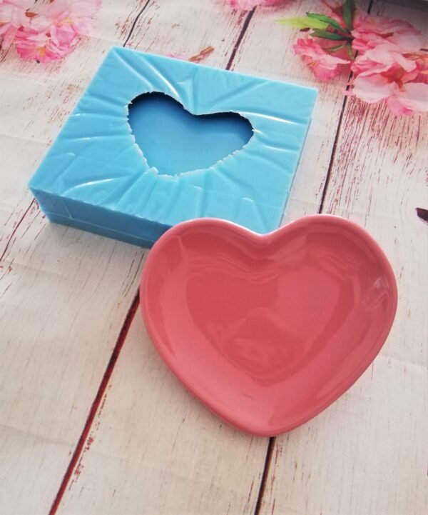 Stampo in silicone Piattino a forma di cuore per creazioni in resina e gesso