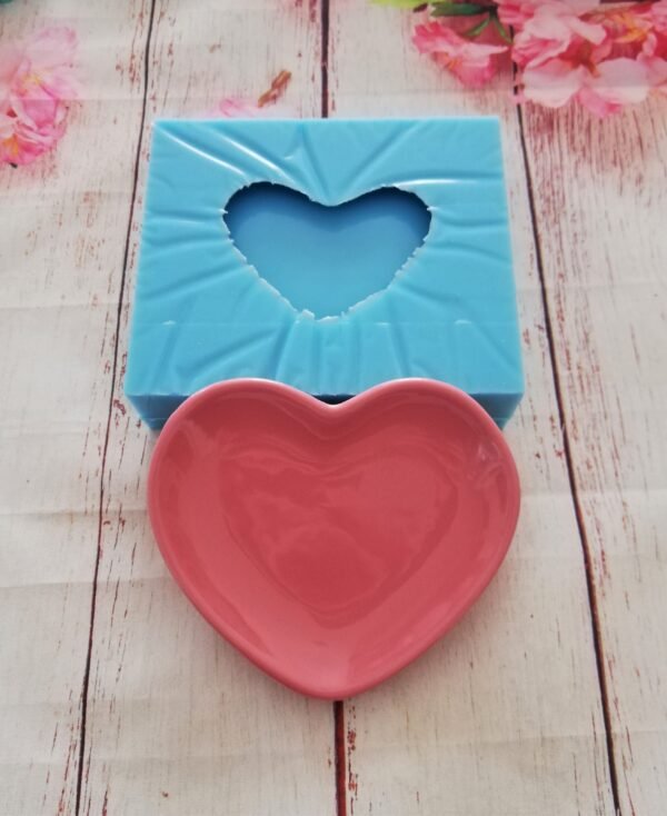 Stampo in silicone Piattino a forma di cuore per creazioni in resina e gesso - immagine 9