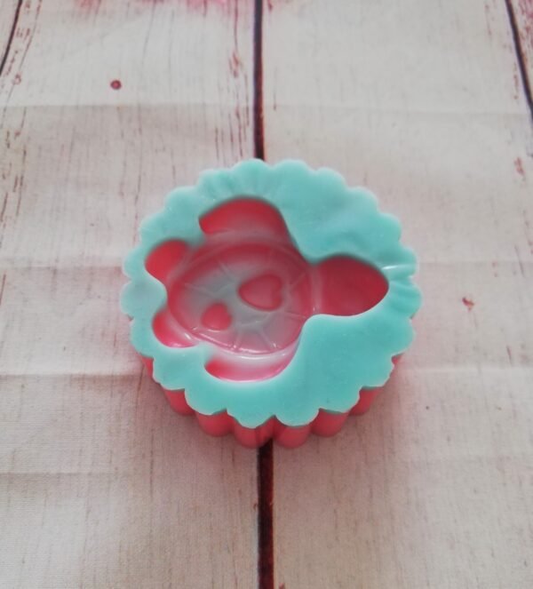 Stampo in silicone Tartaruga con cuoricini per creazioni in resina e fimo - immagine 2