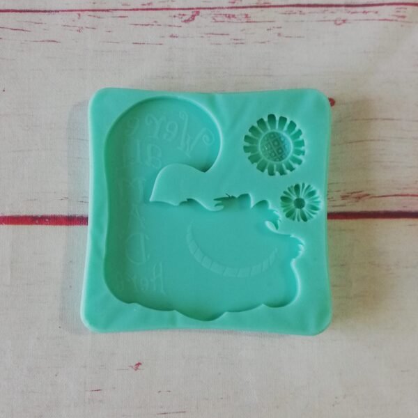 Stampo in silicone Stregatto con scritta "We're all mad here" per creazioni in resina e fimo
