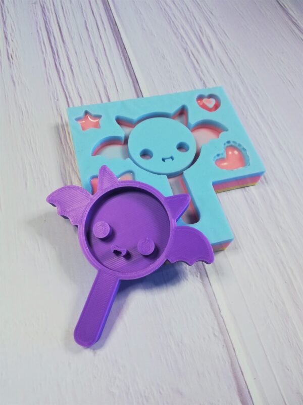 Stampo in silicone Pipistrello Leccalecca Shaker per creazioni in resina - immagine 7